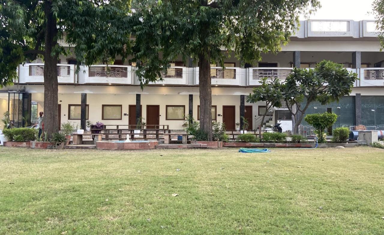 The Kedar Resort Mathura Εξωτερικό φωτογραφία