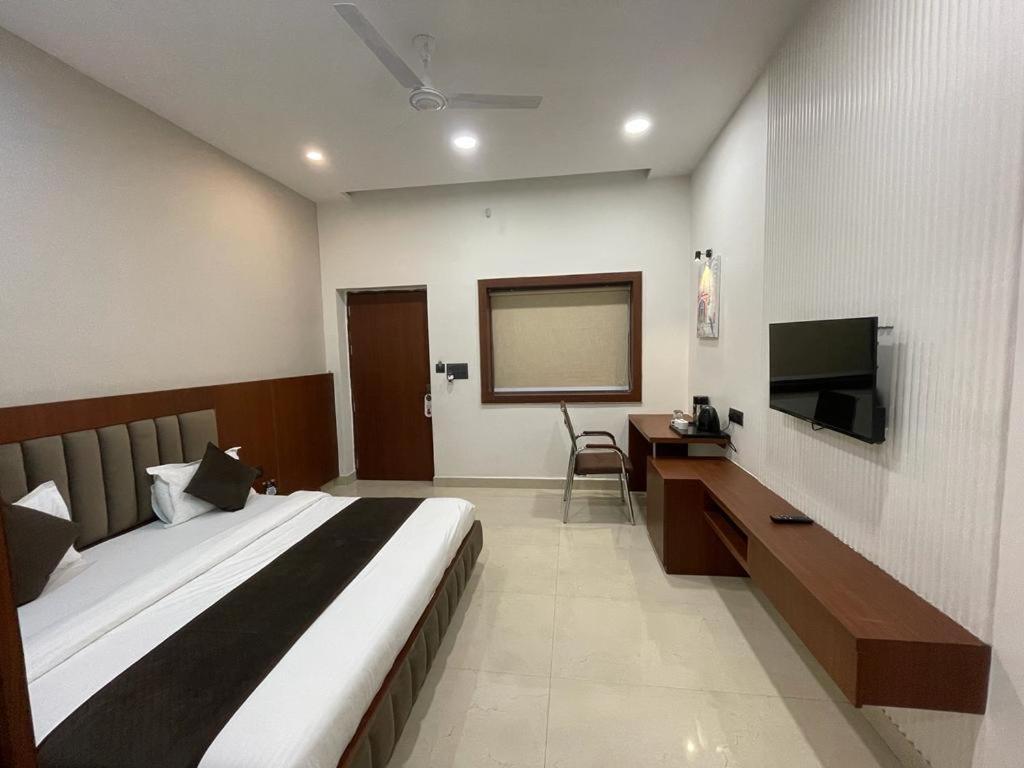 The Kedar Resort Mathura Εξωτερικό φωτογραφία